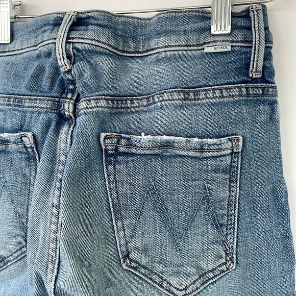 MOTHER The Fly Cut Stunner Ankle Fray Night On a Shiny White Vespa Blue Jeans 26 - Picture 9 of 17